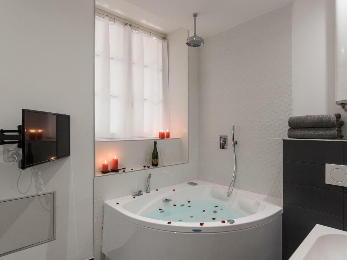 Luxury Studio & Spa-Lyon Centre Eksteriør billede