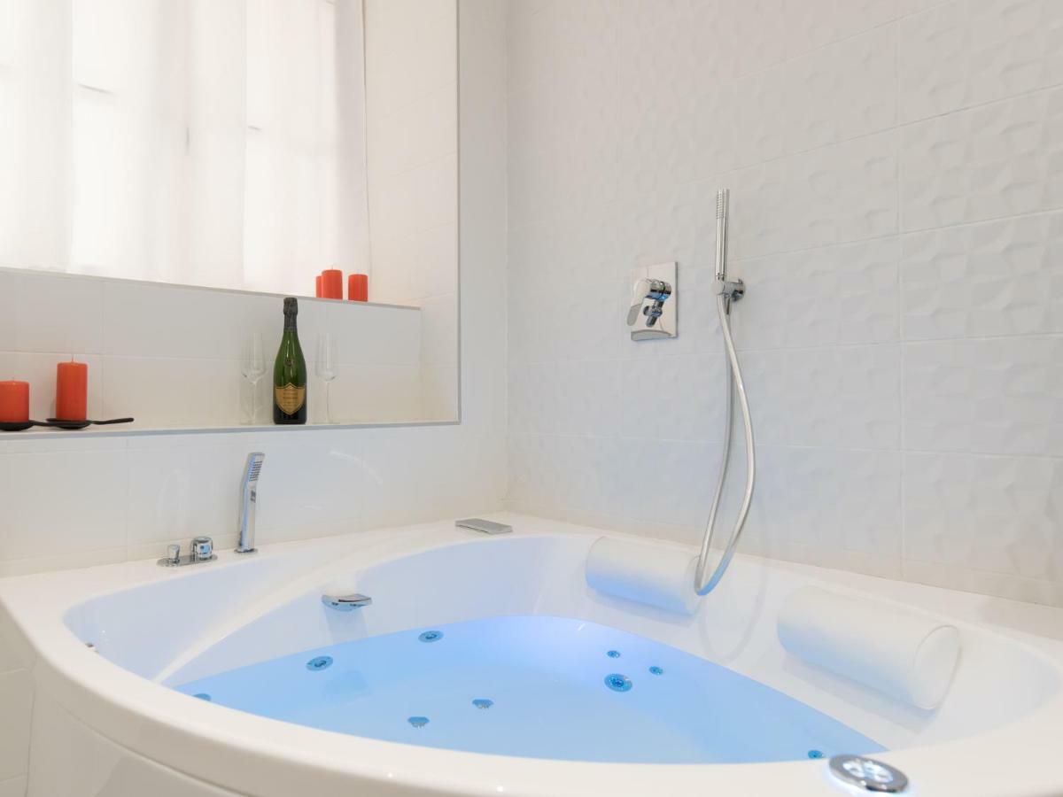 Luxury Studio & Spa-Lyon Centre Eksteriør billede